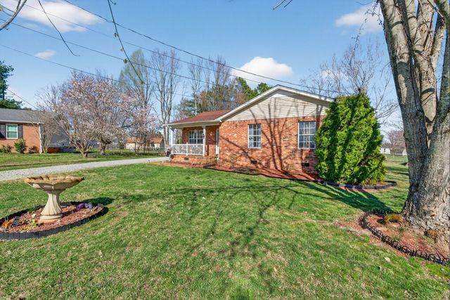 104 Ezell Ct, Portland, TN 37148
