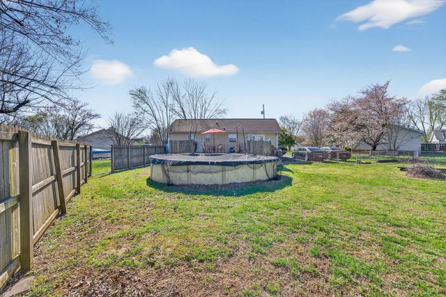 104 Ezell Ct, Portland, TN 37148