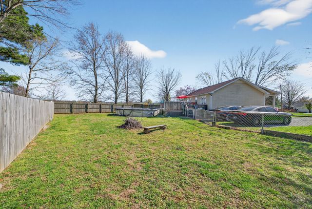 104 Ezell Ct, Portland, TN 37148