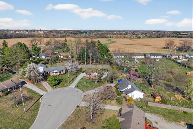 104 Ezell Ct, Portland, TN 37148