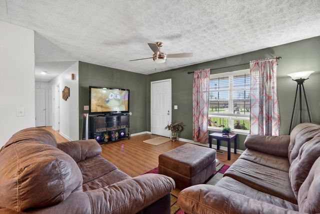 104 Ezell Ct, Portland, TN 37148