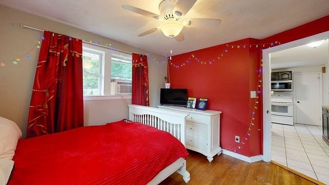 50 Rolling Ridge Road, Holden, MA 01520