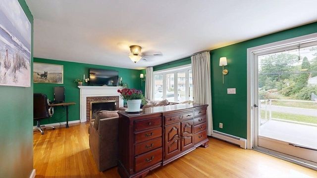 50 Rolling Ridge Road, Holden, MA 01520