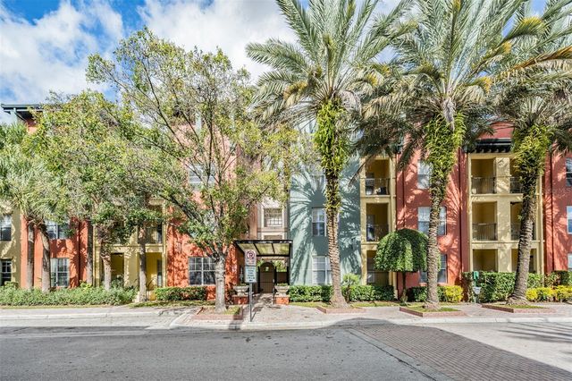 2410 W AZEELE STREET 220, Tampa, FL 33609