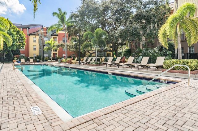 2410 W AZEELE STREET 220, Tampa, FL 33609