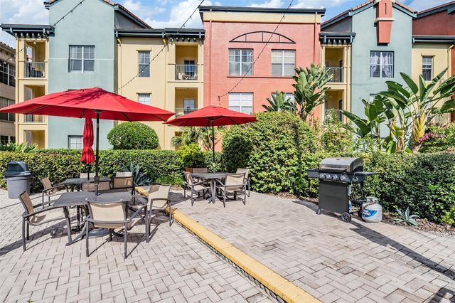 2410 W AZEELE STREET 220, Tampa, FL 33609