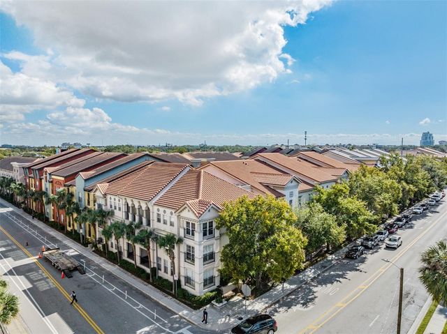 2410 W AZEELE STREET 220, Tampa, FL 33609