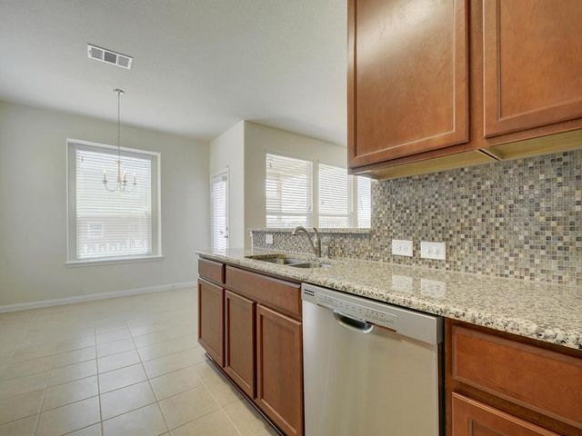 2015 Barker House CV, Round Rock, TX 78664