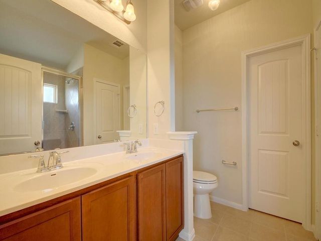 2015 Barker House CV, Round Rock, TX 78664