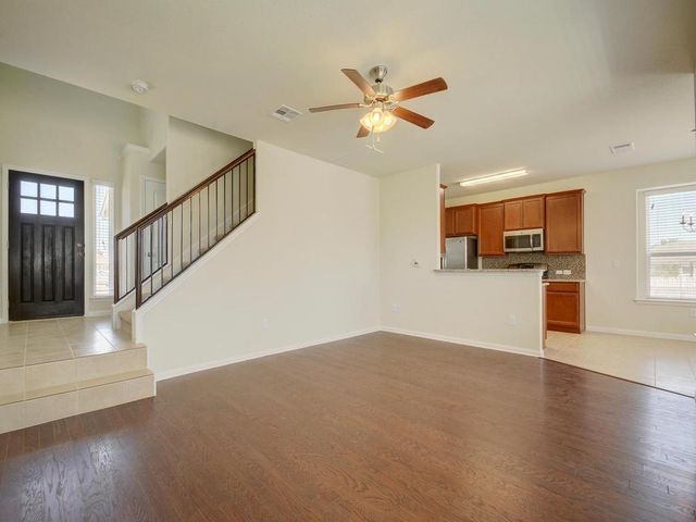 2015 Barker House CV, Round Rock, TX 78664