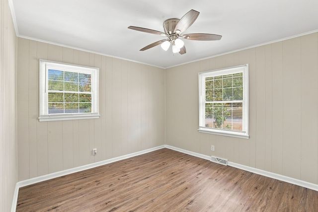 1308 Bagley Dr, Fayetteville, TN 37334