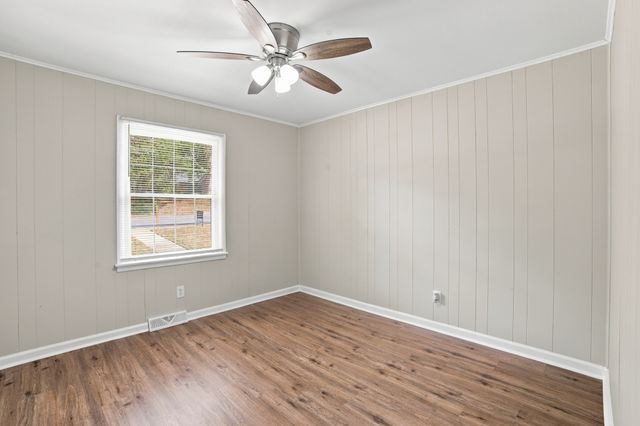 1308 Bagley Dr, Fayetteville, TN 37334