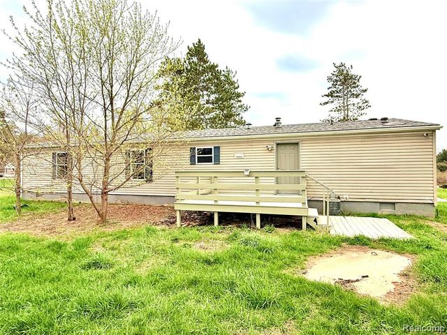 7033 E Mount Morris Road, Otisville, MI 48463