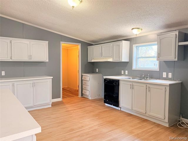 7033 E Mount Morris Road, Otisville, MI 48463