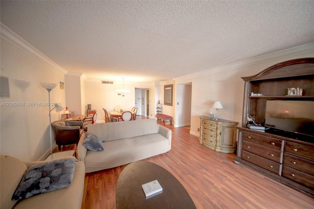 2500 Parkview Dr 517, Hallandale Beach, FL 33009