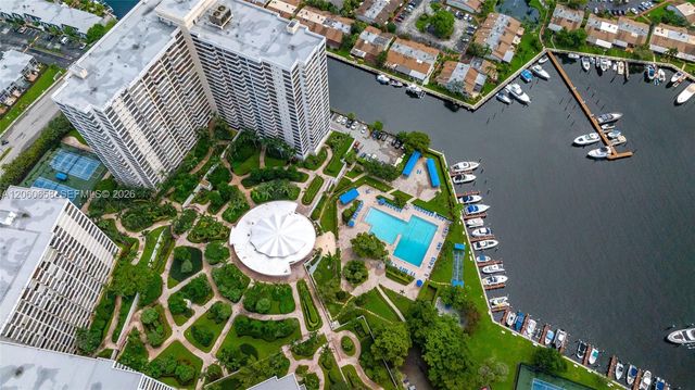2500 Parkview Dr 517, Hallandale Beach, FL 33009
