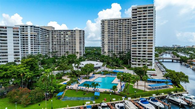 2500 Parkview Dr 517, Hallandale Beach, FL 33009
