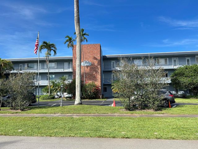515 S Crescent Drive 107, Hollywood, FL 33021