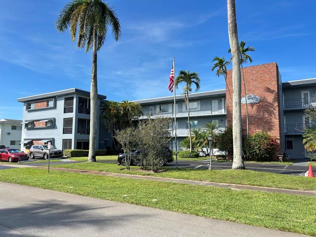 515 S Crescent Drive 107, Hollywood, FL 33021