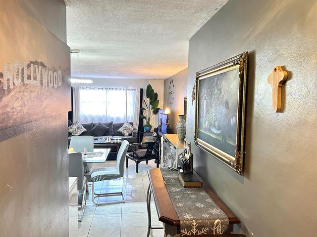 515 S Crescent Drive 107, Hollywood, FL 33021