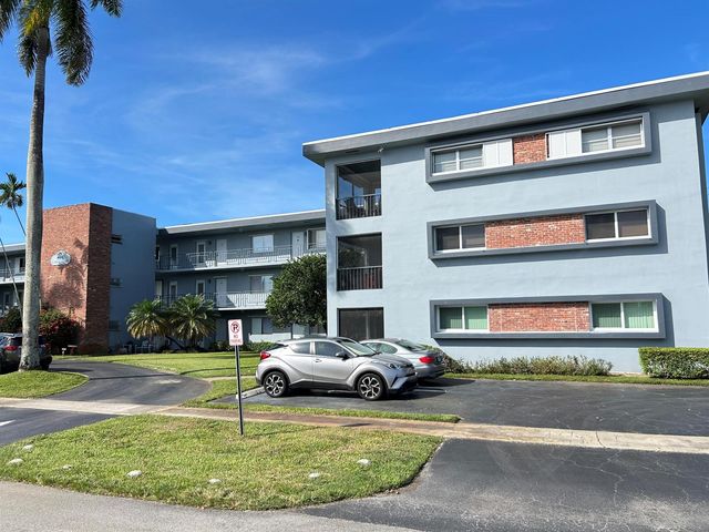 515 S Crescent Drive 107, Hollywood, FL 33021