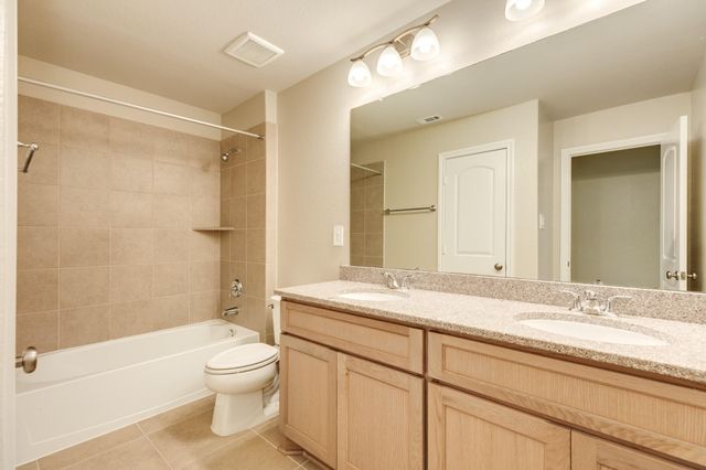 1919 Camille Park Drive, Missouri City, TX 77459