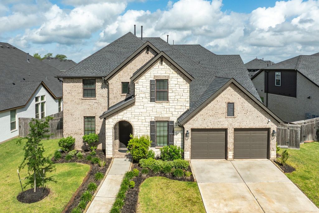 1919 Camille Park Drive, Missouri City, TX 77459