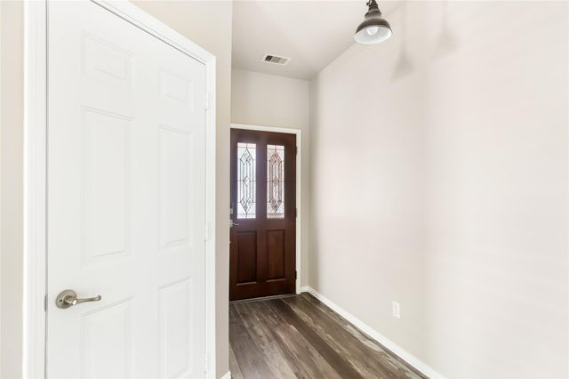 10331 Whisper Bluff Drive, Humble, TX 77396