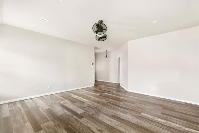 10331 Whisper Bluff Drive, Humble, TX 77396