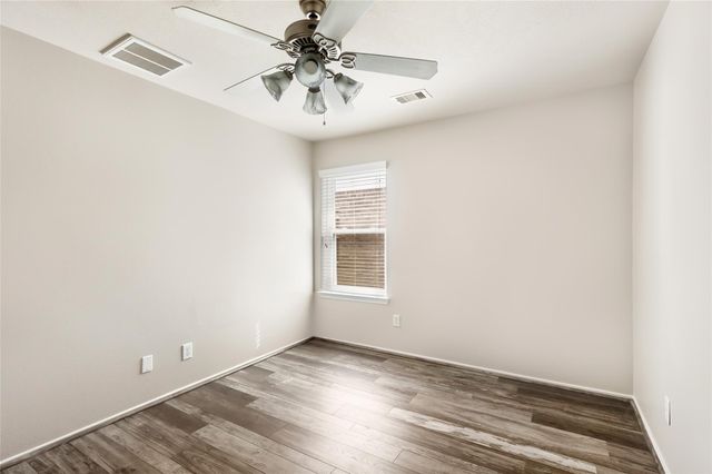 10331 Whisper Bluff Drive, Humble, TX 77396