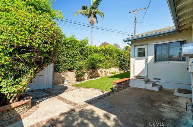 7419 W 89th Street, Los Angeles, CA 90045