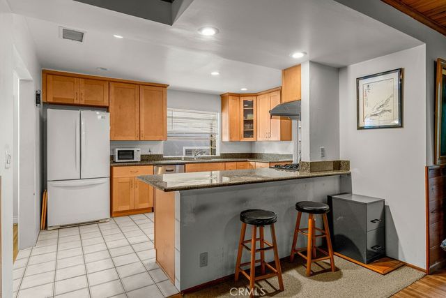 7419 W 89th Street, Los Angeles, CA 90045