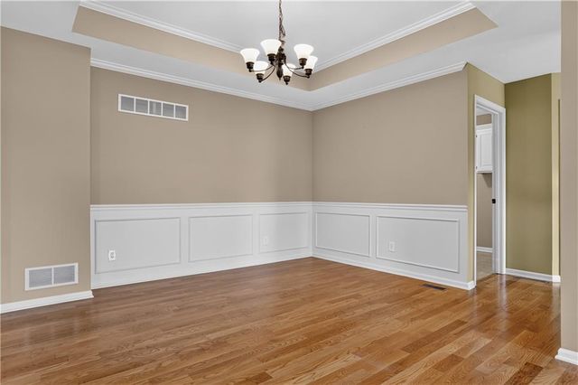 10141 N Lane Drive, Kansas City, MO 64157
