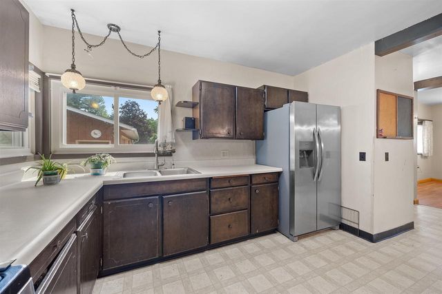 1191 S BIRON DRIVE, Wisconsin Rapids, WI 54494