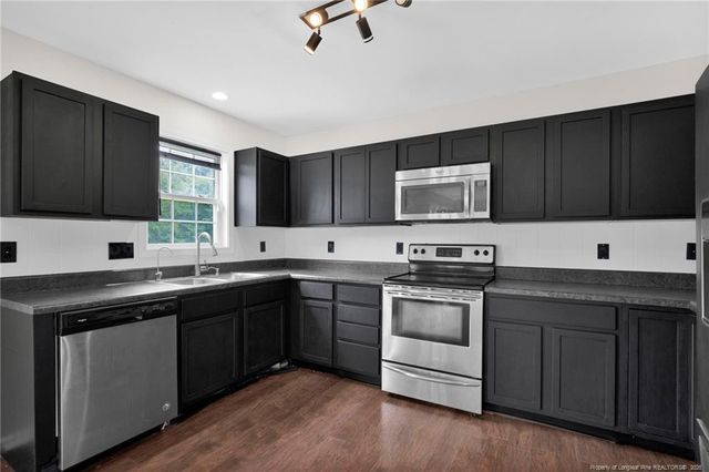 225 Valley Oak Drive, Bunnlevel, NC 28323