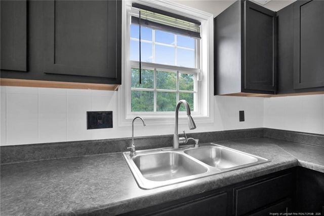 225 Valley Oak Drive, Bunnlevel, NC 28323