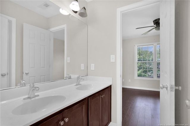 225 Valley Oak Drive, Bunnlevel, NC 28323