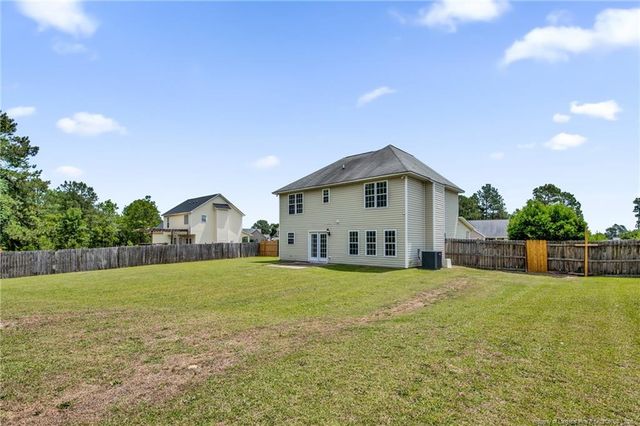 225 Valley Oak Drive, Bunnlevel, NC 28323