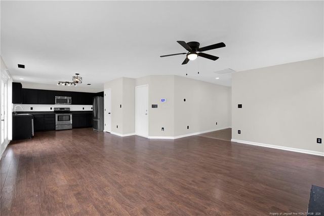 225 Valley Oak Drive, Bunnlevel, NC 28323