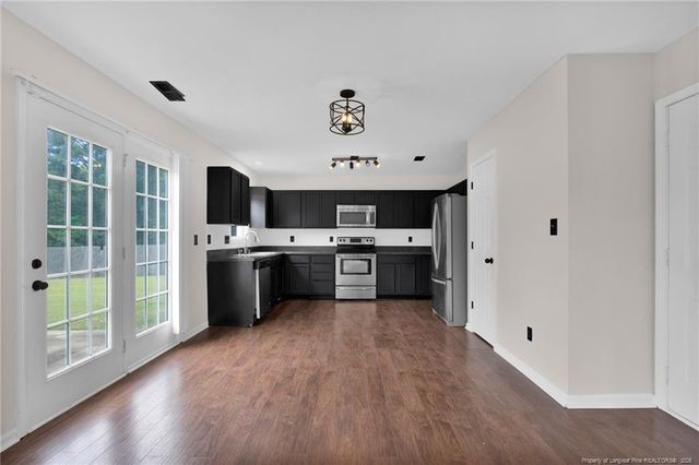 225 Valley Oak Drive, Bunnlevel, NC 28323