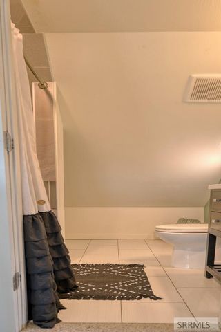 3275 E 650 N, Menan, ID 83434