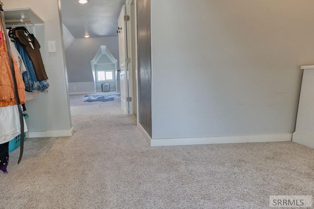 3275 E 650 N, Menan, ID 83434