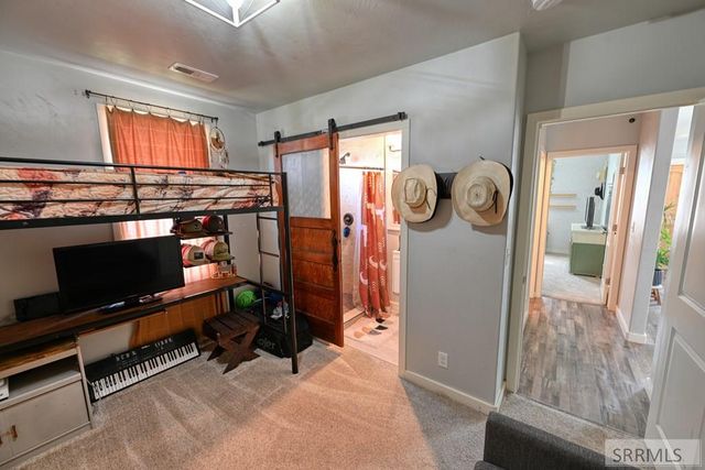 3275 E 650 N, Menan, ID 83434