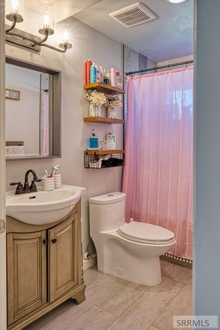 3275 E 650 N, Menan, ID 83434