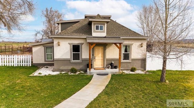 3275 E 650 N, Menan, ID 83434