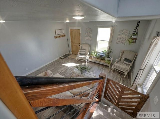 3275 E 650 N, Menan, ID 83434