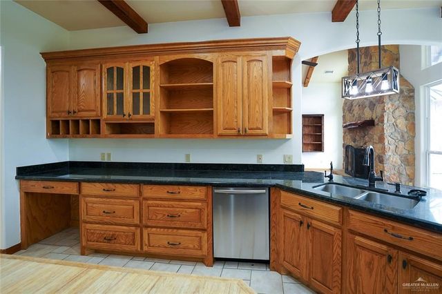 3900 Cosentino Drive, Edinburg, TX 78541