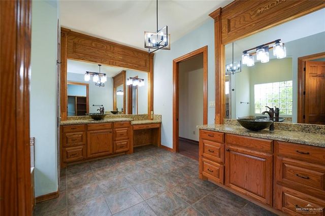 3900 Cosentino Drive, Edinburg, TX 78541