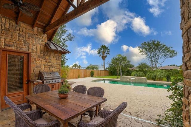 3900 Cosentino Drive, Edinburg, TX 78541