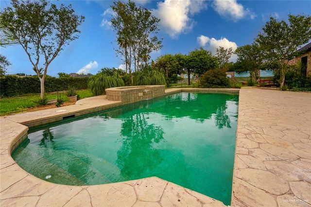 3900 Cosentino Drive, Edinburg, TX 78541